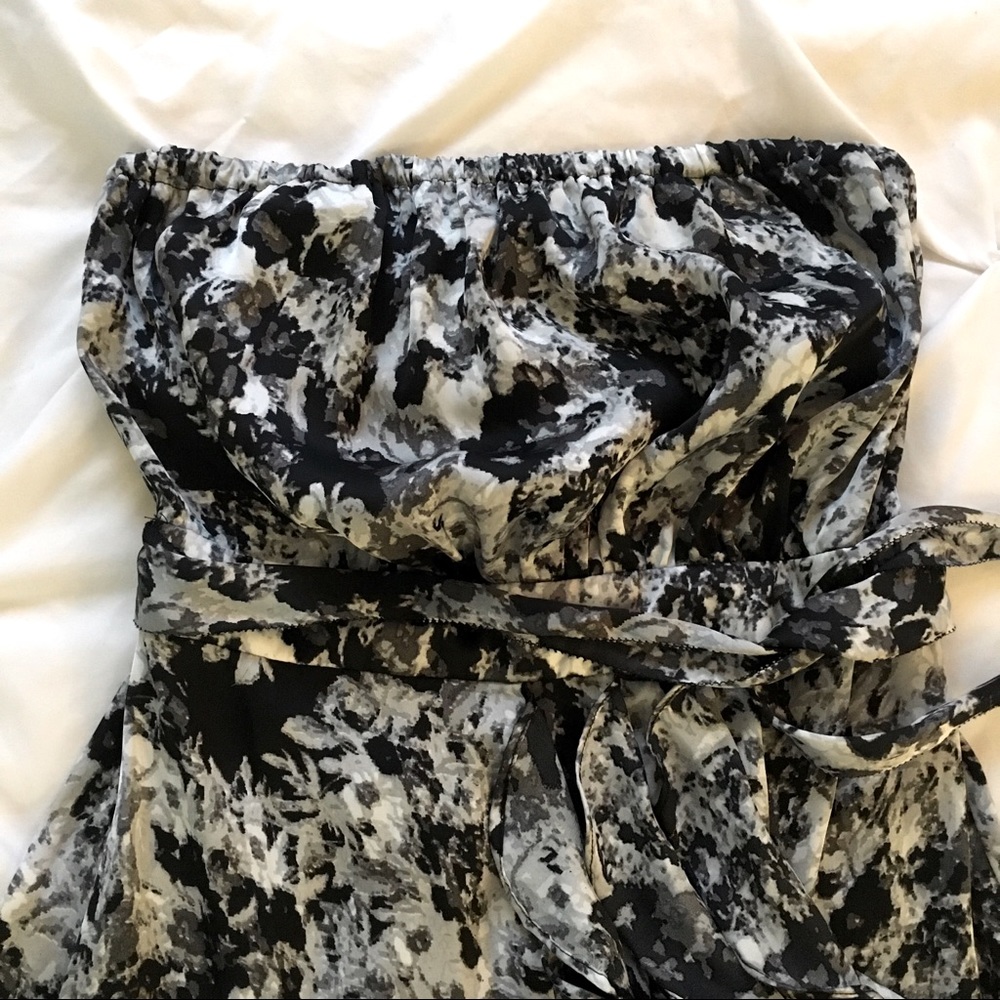 Jacob Ruffled Dress - Picture 2 of 7